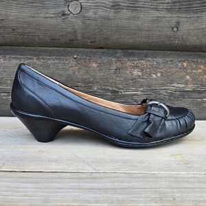 Sofft Seryn Classic Black Leather, Rouched Bow Buckle, Loafer Pumps 9.5M